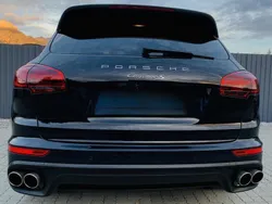 Schwarz Gebraucht 2015 Porsche Cayenne SUV | 35.000 €