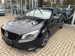Schwarz Gebraucht 2015 Mercedes CLA200 Limousine | 13.999 € (Guter Preis)