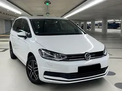 Weiß Gebraucht 2020 VW Touran Van / Kleinbus | 18.490 € (Superpreis)