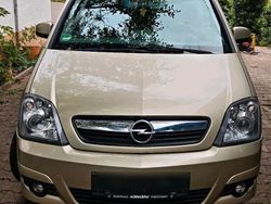 Gold Gebraucht 2008 Opel Meriva Van / Kleinbus | 2.300 € (Fairer Preis)