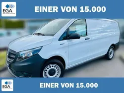 Weiß Gebraucht 2019 Mercedes e-Vito Van / Kleinbus | 21.070 €