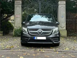 Grau Gebraucht 2019 Mercedes V250 AMG Van / Kleinbus | 45.500 € (Etwas zu teuer)