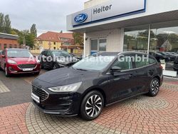 Schwarz Gebraucht 2023 Ford Focus Titanium Kombi | 17.950 € (Superpreis)