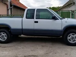Weiß Gebraucht 1998 Chevrolet S10 SUV | 15.000 €