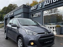 Grau Gebraucht 2015 Hyundai i10 Classic Kleinwagen | 9.999 € (Teuer)