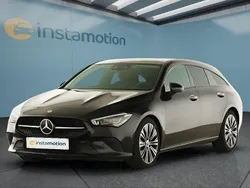 Schwarz Gebraucht 2023 Mercedes CLA220 Limousine | 37.749 € (Fairer Preis)