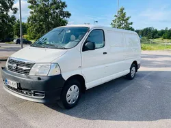 Weiß Gebraucht 2010 Toyota HiAce Van / Kleinbus | 8.900 € (Teuer)