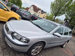 Grau Gebraucht 2000 Volvo V70 Kombi | 2.500 € (Superpreis)