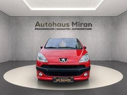 Rot Gebraucht 2009 Peugeot 1007 Premium Kleinwagen | 5.999 € (Teuer)