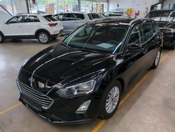 Schwarz Gebraucht 2019 Ford Focus Titanium Kombi | 11.399 € (Fairer Preis)
