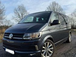 Blau Gebraucht 2019 VW Caravelle Comfortline Van / Kleinbus | 29.900 € (Guter Preis)