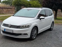 Weiß Gebraucht 2016 VW Touran Highline Van / Kleinbus | 19.250 € (Fairer Preis)