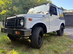 Grau Gebraucht 1983 Suzuki Samurai SUV | 13.100 €
