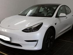 Weiß Gebraucht 2021 Tesla Model 3 Limousine | 26.590 € (Guter Preis)
