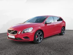 Rot Gebraucht 2011 Volvo V60 R-Design Kombi | 11.590 € (Etwas zu teuer)