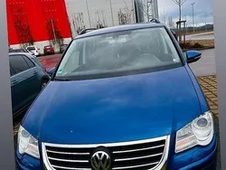 Blau Gebraucht 2009 VW Touran Trendline Van / Kleinbus | 4.700 € (Etwas zu teuer)