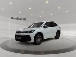 Oryxweiss perlmutteffekt Gebraucht 2024 VW Tiguan R-line SUV | 58.987 €