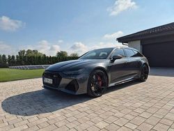 Grau Gebraucht 2023 Audi RS6 Performance Limousine | 126.000 € (Teuer)