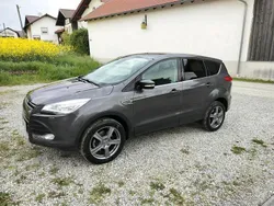 Grau Gebraucht 2016 Ford Kuga SYNC Edition SUV | 10.800 € (Guter Preis)