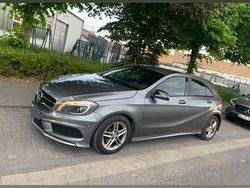 Grau Gebraucht 2015 Mercedes A180 AMG line Limousine | 15.348 €