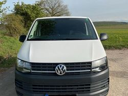 Weiß Gebraucht 2018 VW Transporter Van | 16.900 €