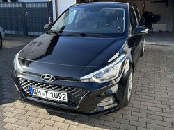 Schwarz Gebraucht 2018 Hyundai i20 Select Kleinwagen | 8.500 € (Fairer Preis)