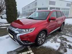 Rot Gebraucht 2019 Mitsubishi Outlander Diamant Edition SUV | 17.590 € (Superpreis)