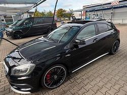 Schwarz Gebraucht 2015 Mercedes A45 AMG AMG Limousine | 21.990 € (Fairer Preis)