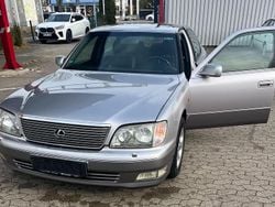 Silber Gebraucht 1997 Lexus LS400 Limousine | 11.500 €