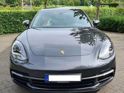 Grau Gebraucht 2018 Porsche Panamera 4 Limousine | 57.500 € (Guter Preis)