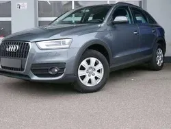 Grau metallic Gebraucht 2013 Audi Q3 SUV | 18.460 € (Etwas zu teuer)