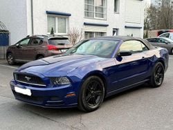 Blau Gebraucht 2013 Ford Mustang Cabrio | 15.450 € (Guter Preis)