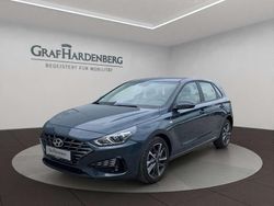 Teal blue / met Gebraucht 2023 Hyundai i30 Trend Limousine | 17.690 € (Guter Preis)