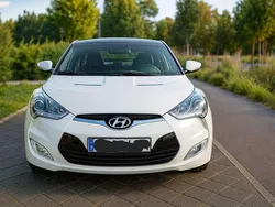 Gebraucht 2012 Hyundai Veloster Premium Kleinwagen | 8.500 € (Etwas zu teuer)