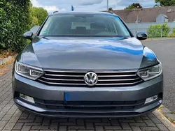 Grau Gebraucht 2015 VW Passat Kombi | 7.800 € (Fairer Preis)