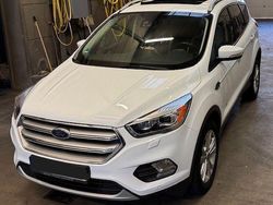Weiß Gebraucht 2017 Ford Kuga Trend SUV | 10.600 € (Superpreis)