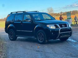 Schwarz Gebraucht 2010 Nissan Pathfinder SUV | 11.000 € (Fairer Preis)