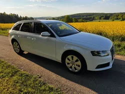 Weiß Gebraucht 2010 Audi A4 Ambition Kombi | 5.400 € (Superpreis)