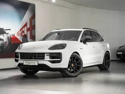 Weiß Gebraucht 2024 Porsche Cayenne SUV | 129.880 € (Fairer Preis)