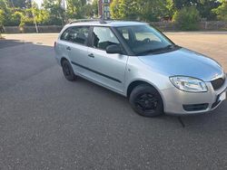 Silber Gebraucht 2008 Skoda Fabia Kombi | 3.800 € (Etwas zu teuer)
