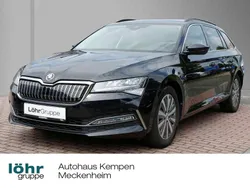 Schwarzmagic perleffekt Gebraucht 2022 Skoda Superb Ambition Kombi | 25.550 € (Fairer Preis)