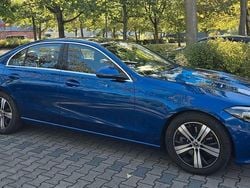 Blau Gebraucht 2023 Mercedes C300 Avantgarde Limousine | 38.500 € (Superpreis)