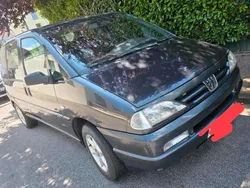 Grau Gebraucht 2000 Peugeot 806 Van / Kleinbus | 3.350 €