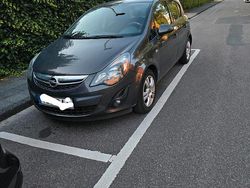 Grau Gebraucht 2014 Opel Corsa Kleinwagen | 5.000 € (Etwas zu teuer)