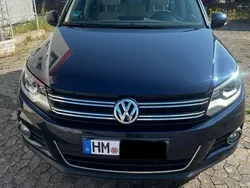 Blau Gebraucht 2011 VW Tiguan Sportline SUV | 14.250 € (Etwas zu teuer)