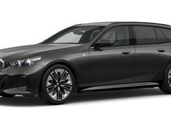Grau Gebraucht 2025 BMW 540 Comfort Edition Kombi | 65.087 € (Guter Preis)