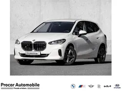 Weiß Gebraucht 2024 BMW 218 Van / Kleinbus | 27.999 € (Superpreis)