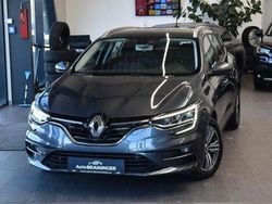 Blau Gebraucht 2023 Renault Mégane IV Equilibre Limousine | 20.950 € (Etwas zu teuer)
