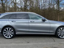 Grau Gebraucht 2015 Mercedes C400 Avantgarde Kombi | 21.950 €