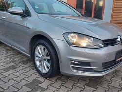 Silber Gebraucht 2016 VW Golf VII LOUNGE Limousine | 8.490 € (Etwas zu teuer)